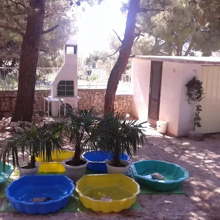 With A Parking Space - 13671