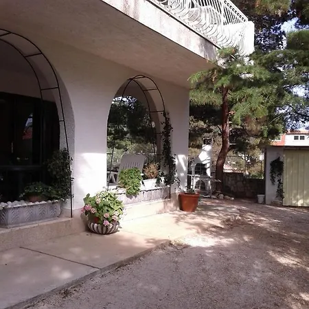 With A Parking Space - 13671 Primošten