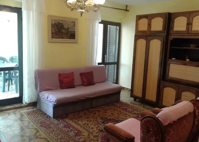 With A Parking Space - 13671 Appartement