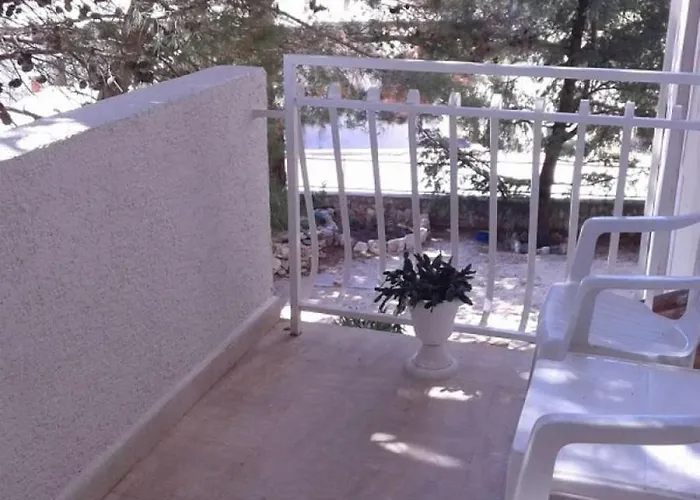 アパート With A Parking Space - 13671 *